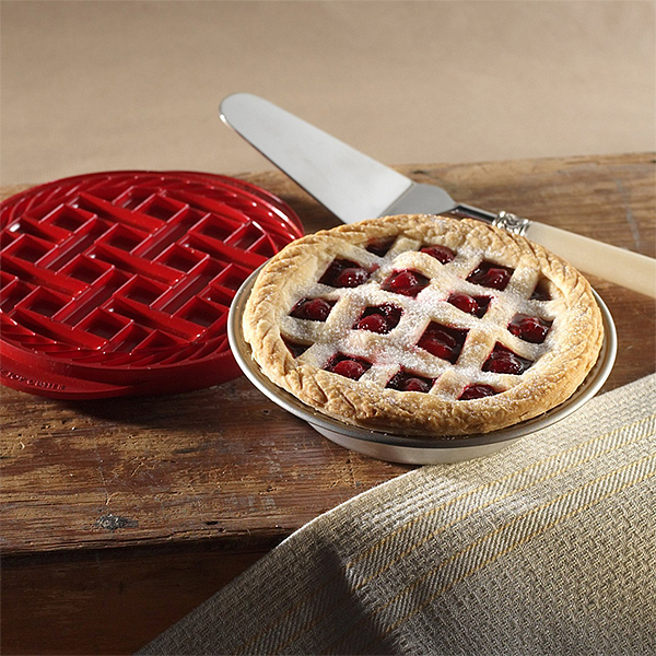 Набор форм для выпекания пирогов Nordic Ware  Mini Pie 42315 (17,8 см, 3 пр)